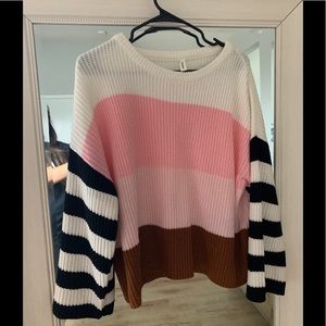 Super cute VICI Sweater